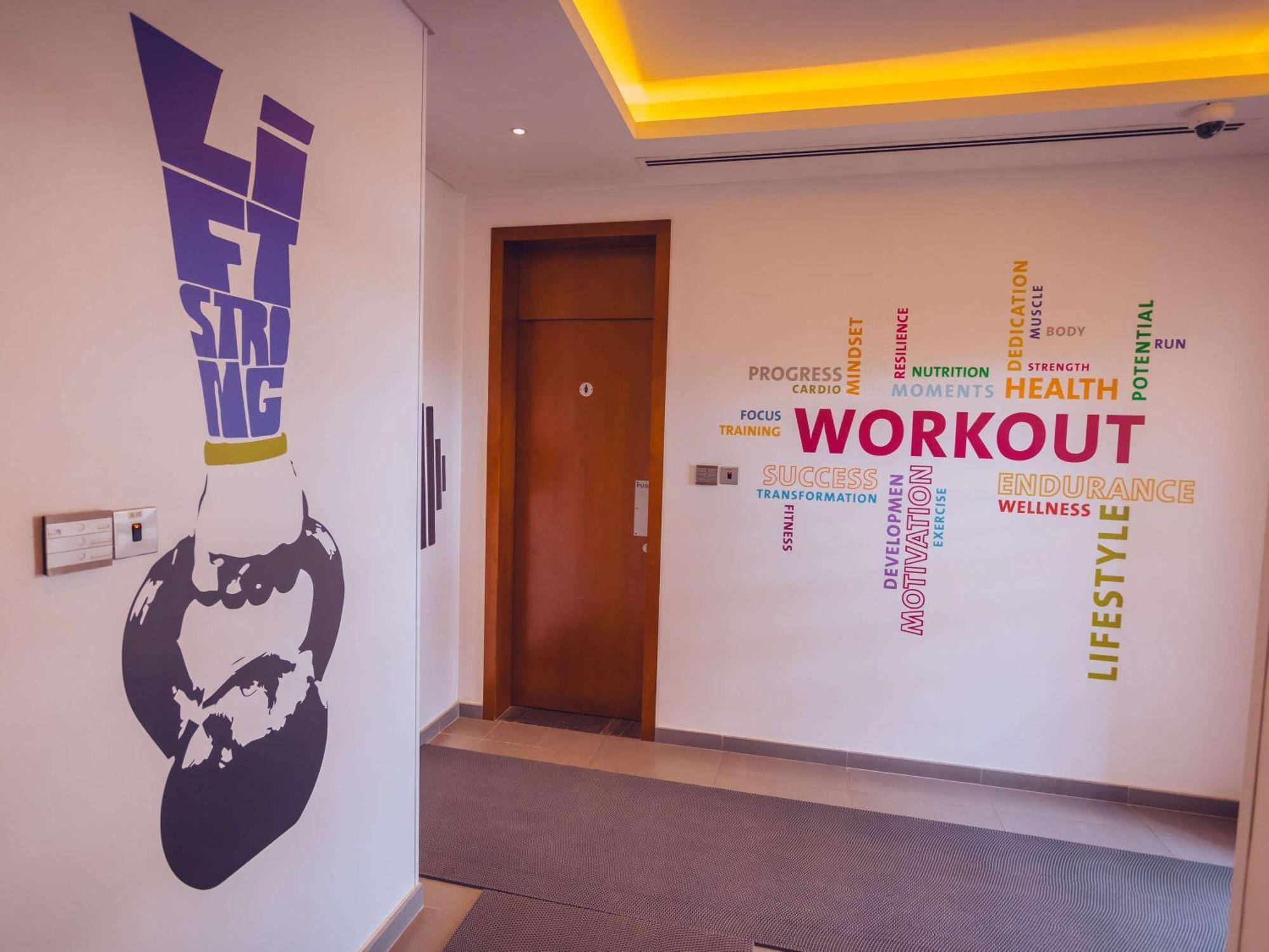 Moevenpick Hotel Bahrain Al Al Muharraq Exterior foto Anytime Fitness India